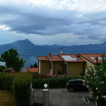 Bed and breakfast Due Leoni Torri Del Benaco