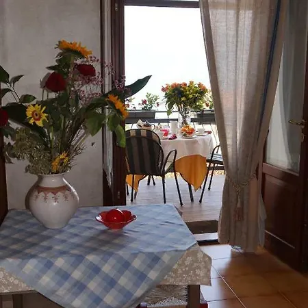 Bed and breakfast Due Leoni Torri Del Benaco